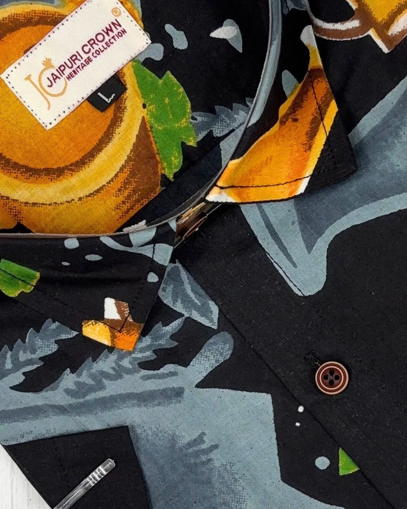 Whiskey Vibes - Jaipuri Crown