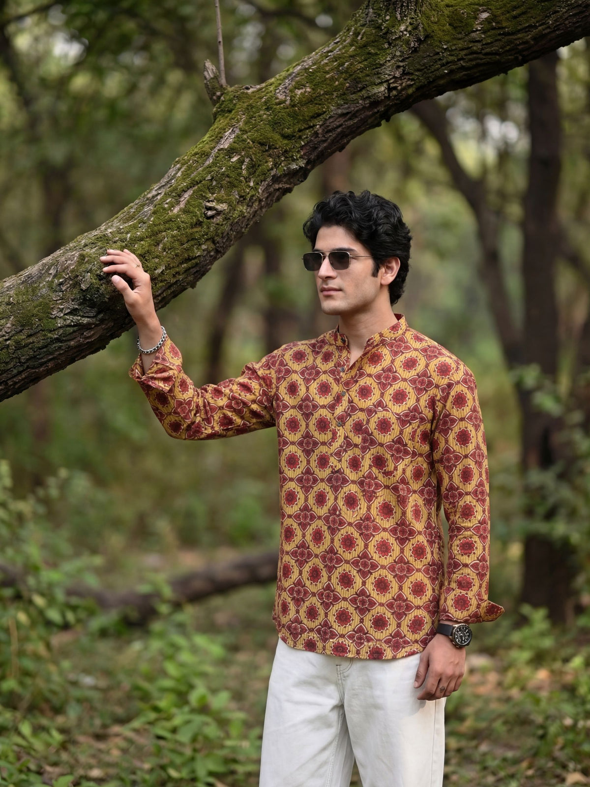 Heritage Blooms – Short Kurta in Gold & Red