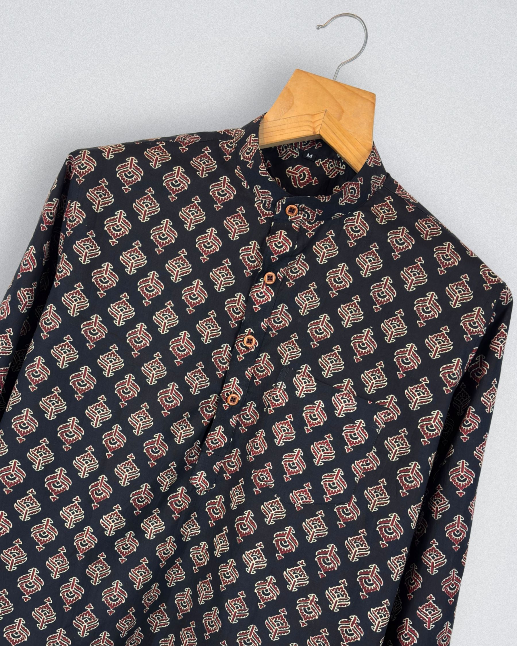 Floral Harmony – Printed Cotton Short Kurta in Navy & Red