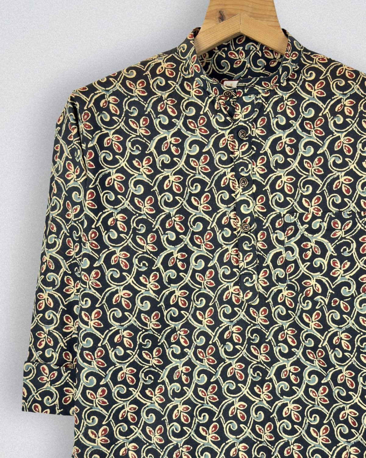 Floral Harmony – Printed Cotton Short Kurta in Black & Beige