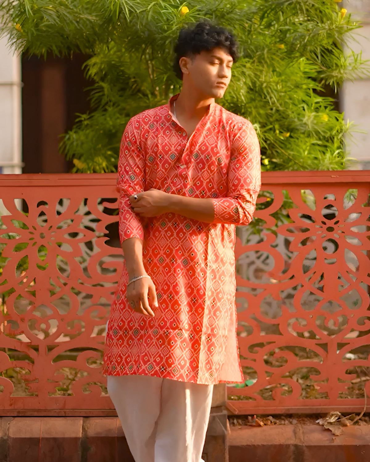 Red Bandhani Men's Long Kurta with Zari Work