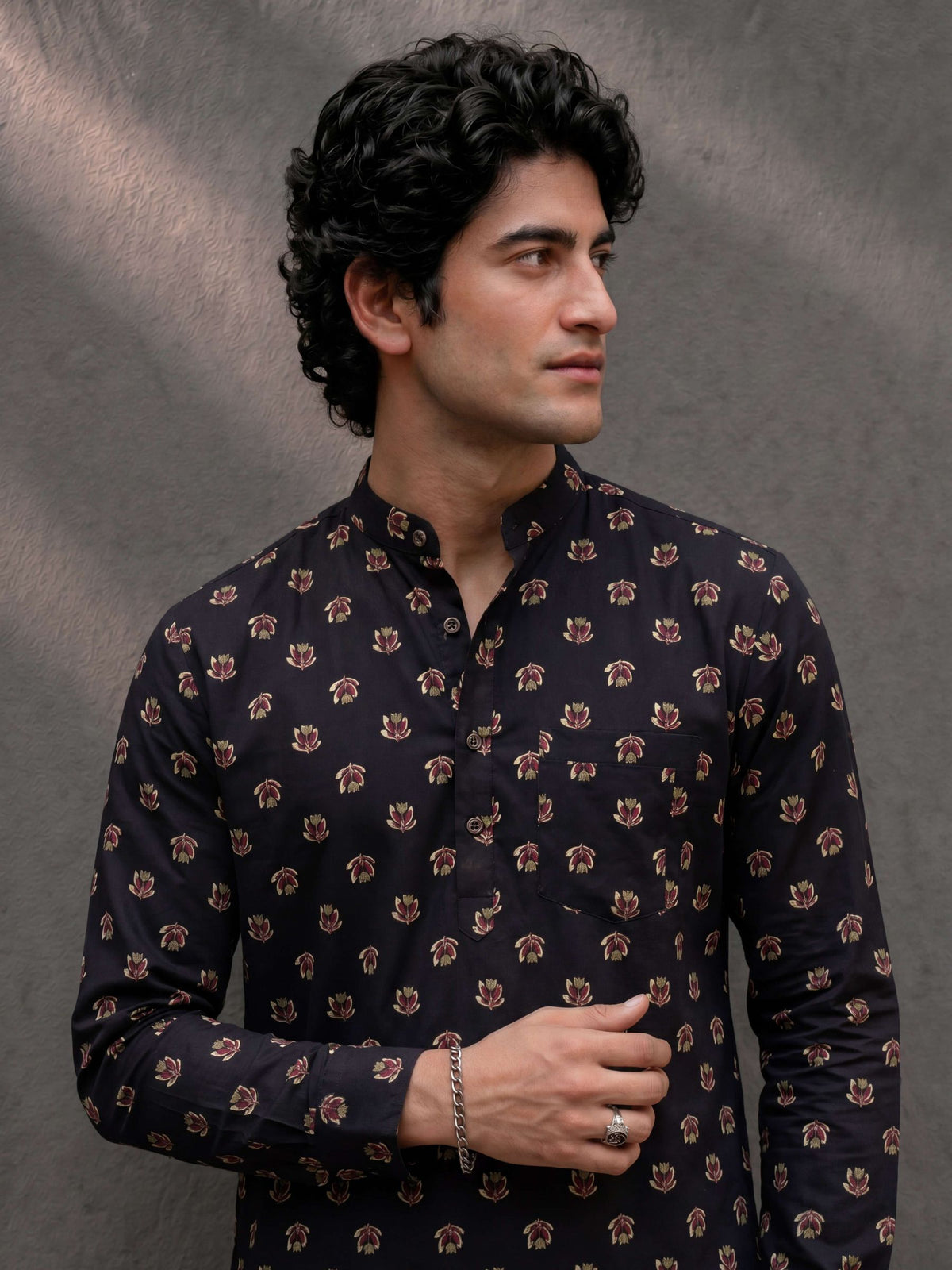 Elegant Blooms – Plus Size Printed Cotton Short Kurta