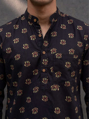 Elegant Blooms – Plus Size Printed Cotton Short Kurta