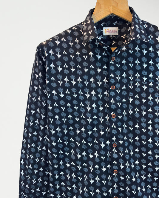 Midnight Ikat Arrow
