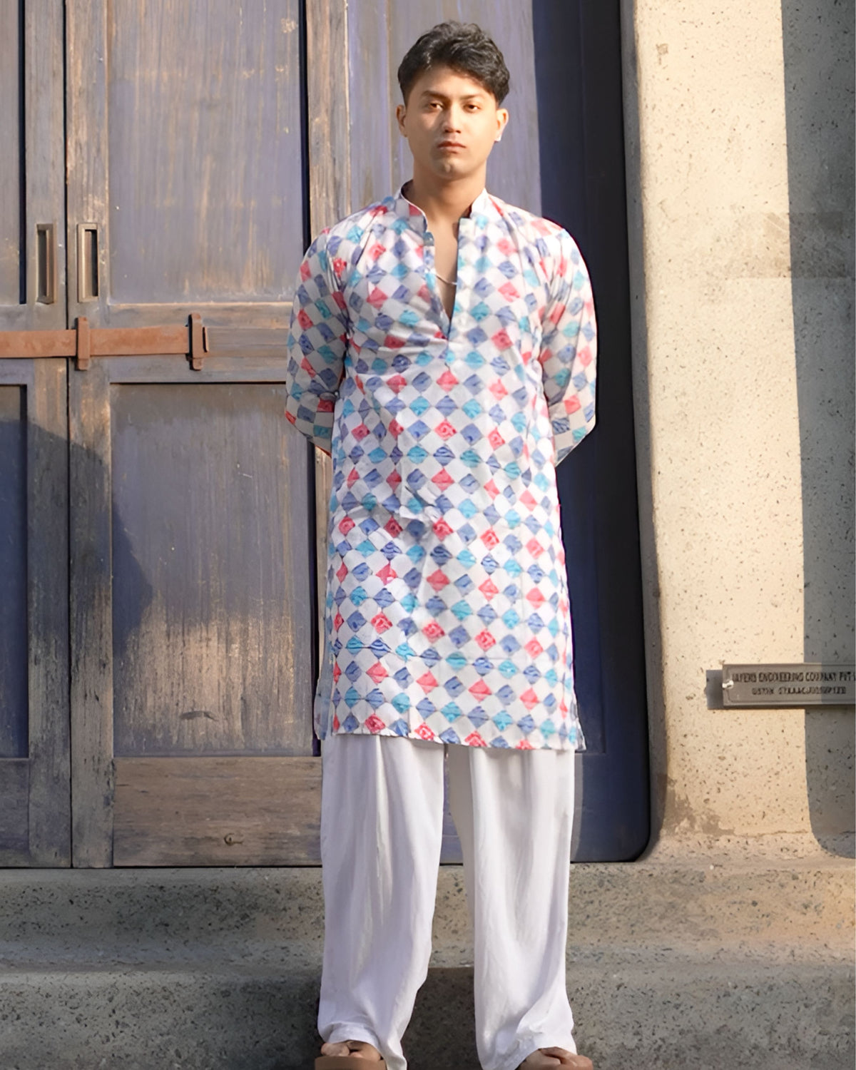 Bandhej White Printed Long Kurta For Men