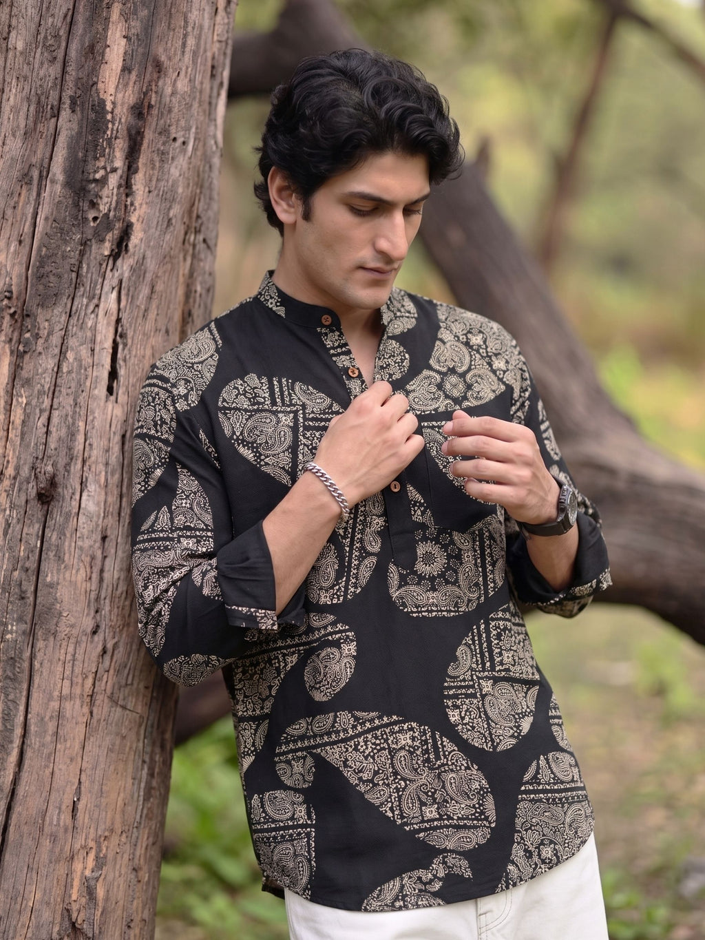 Elegant Paisley – Printed Cotton Short Kurta