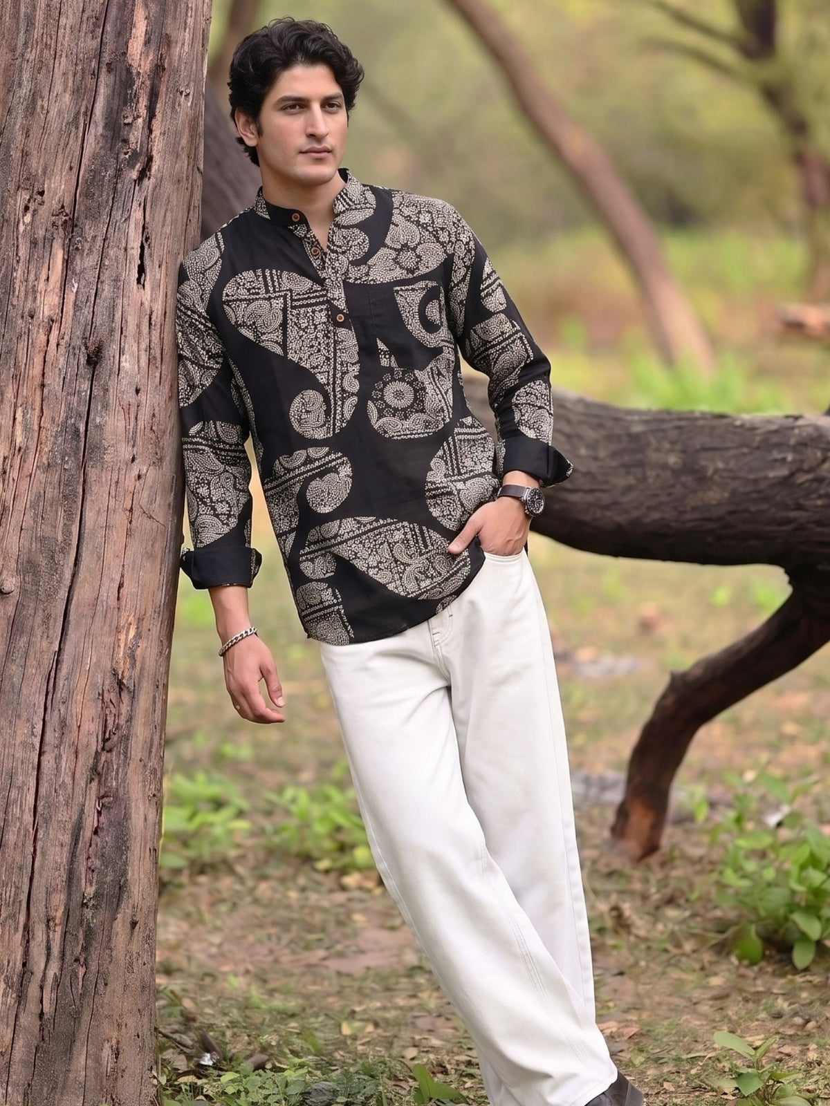 Elegant Paisley – Printed Cotton Short Kurta