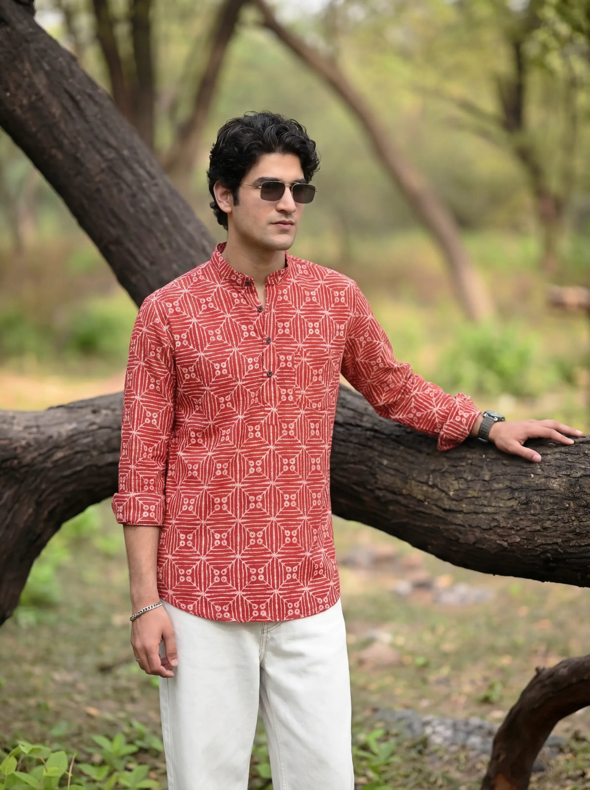 Geometric Charm – Printed Cotton Short Kurta in Red & White