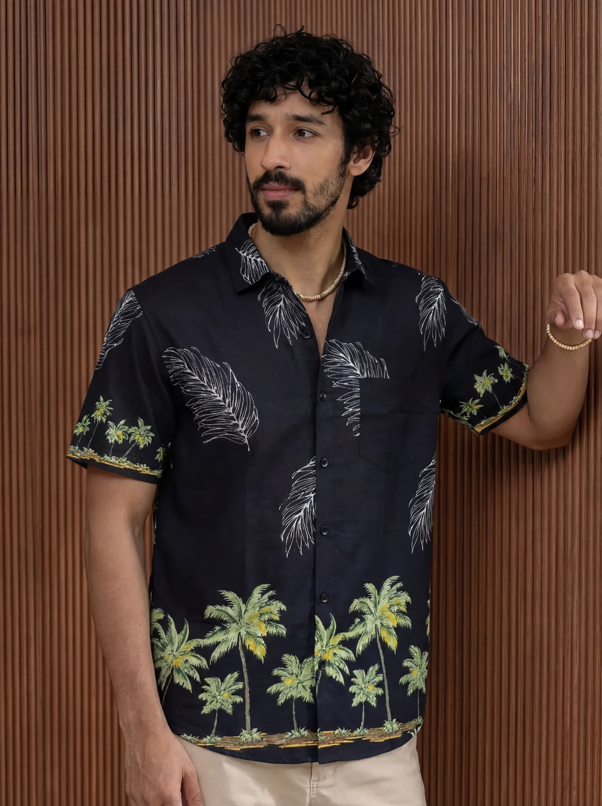 Tropical Vibes – Printed Cotton Half Sleeve Black