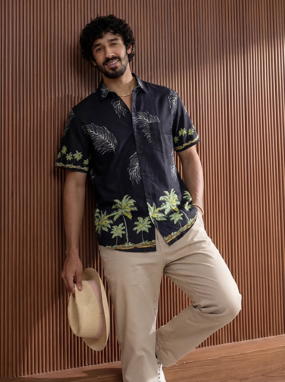 Tropical Vibes – Printed Cotton Half Sleeve Black