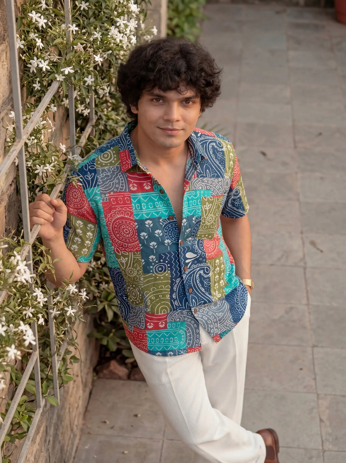 Vibrant Vibes – Plus Size Cotton Half Sleeve Shirt