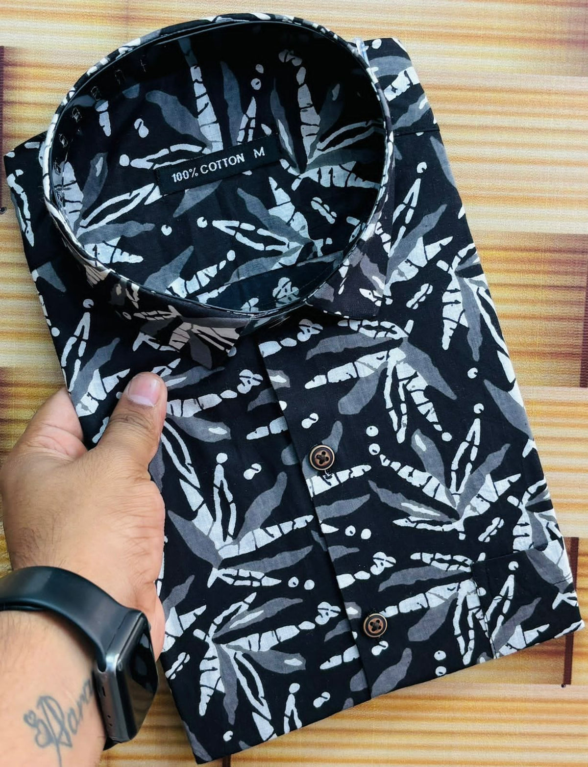 Black Sky Leaf Cascade - Jaipuri Crown