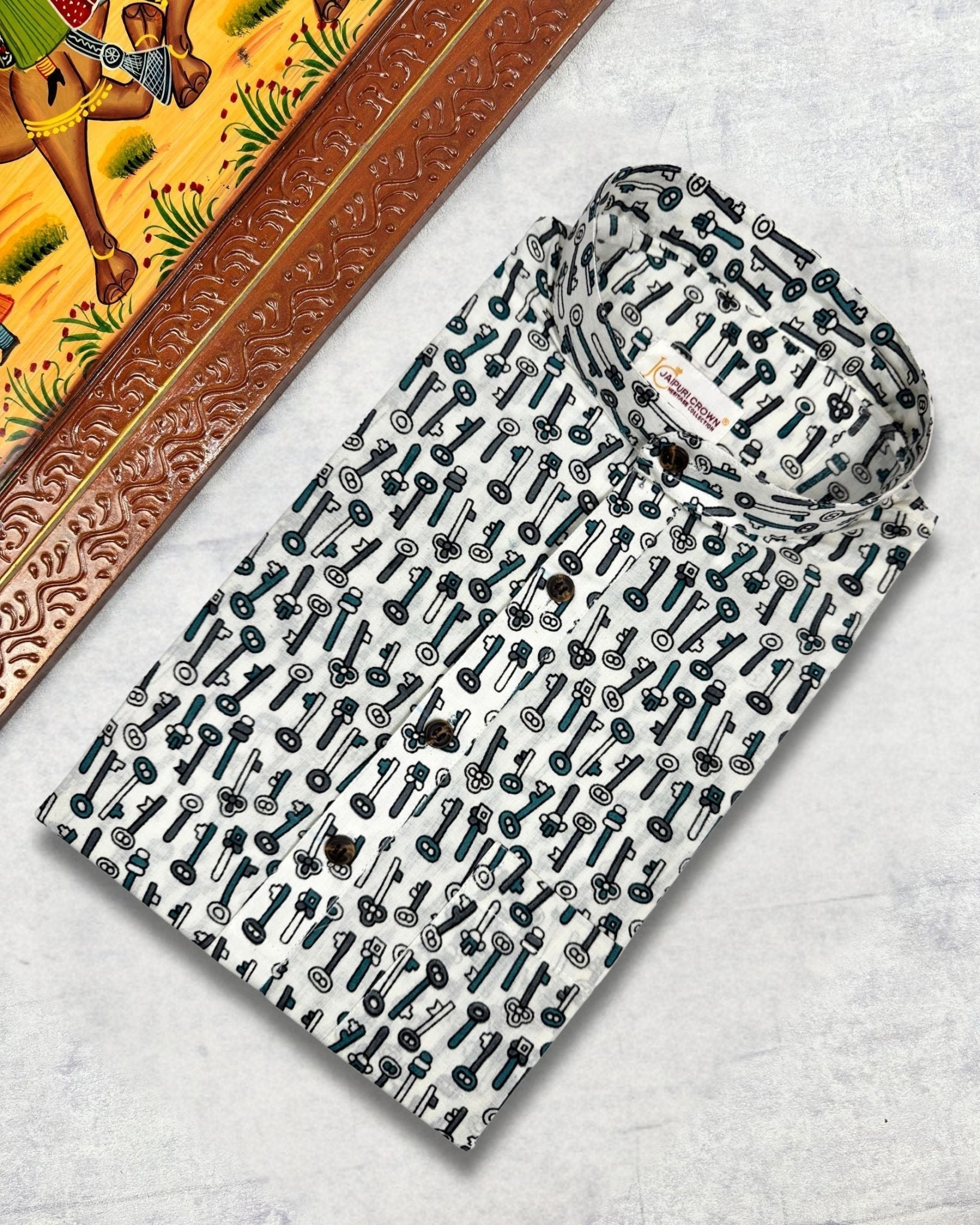Lock & Loom - Jaipuri Crown