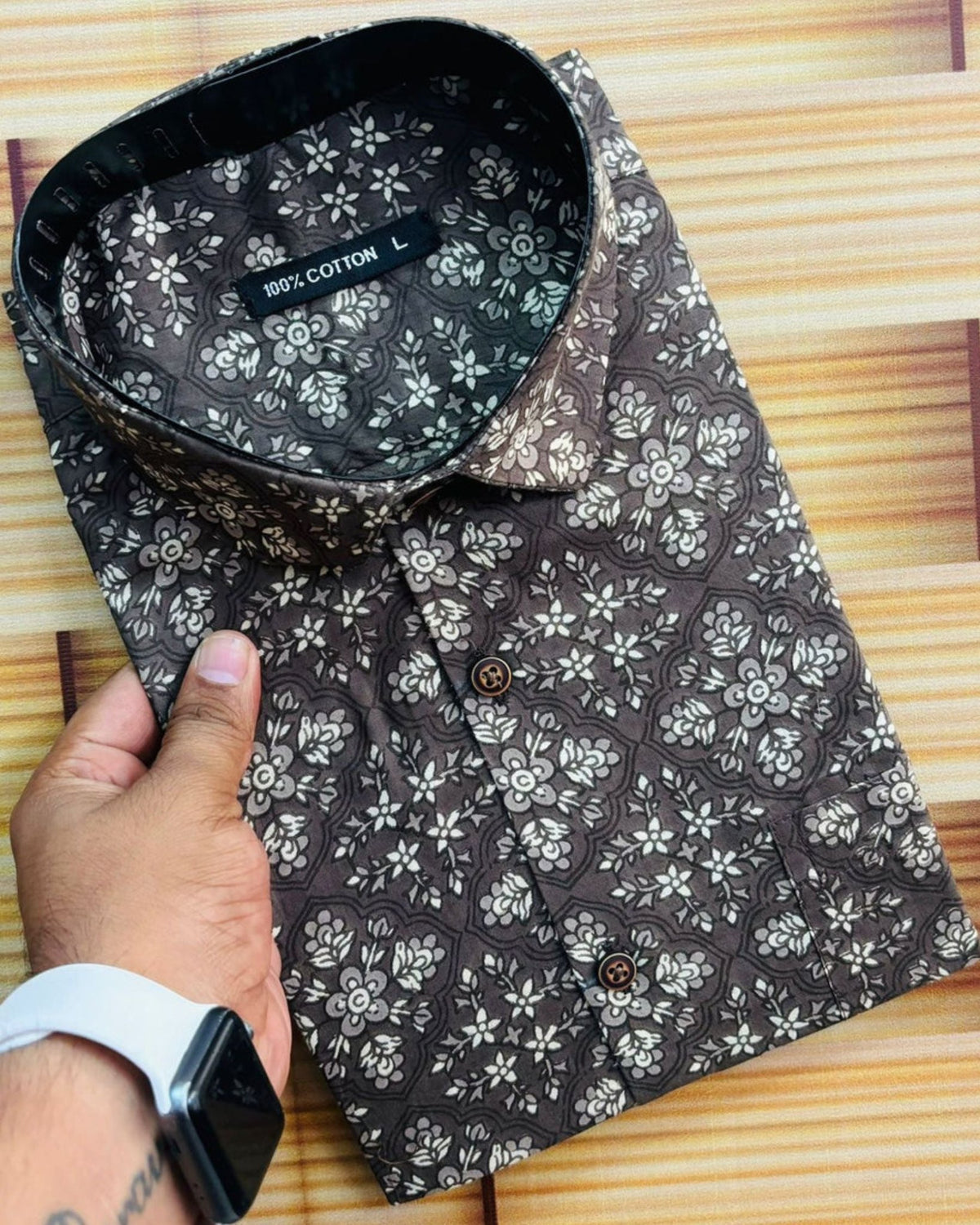 Luminous Labyrinth - Jaipuri Crown