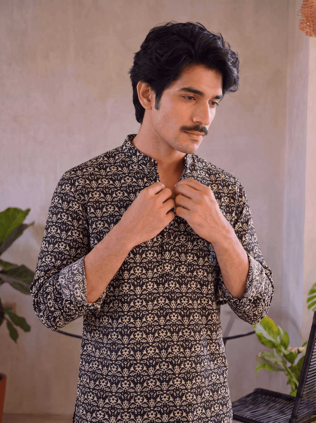 Rajasthani Charm – Men's Printed Cotton Short Kurta - Jaipuri Crown