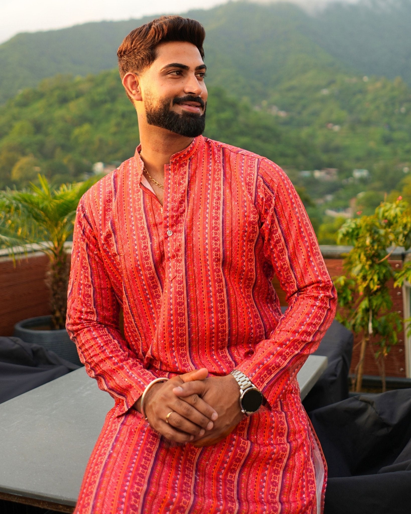 Red Nazakat - Jaipuri Crown