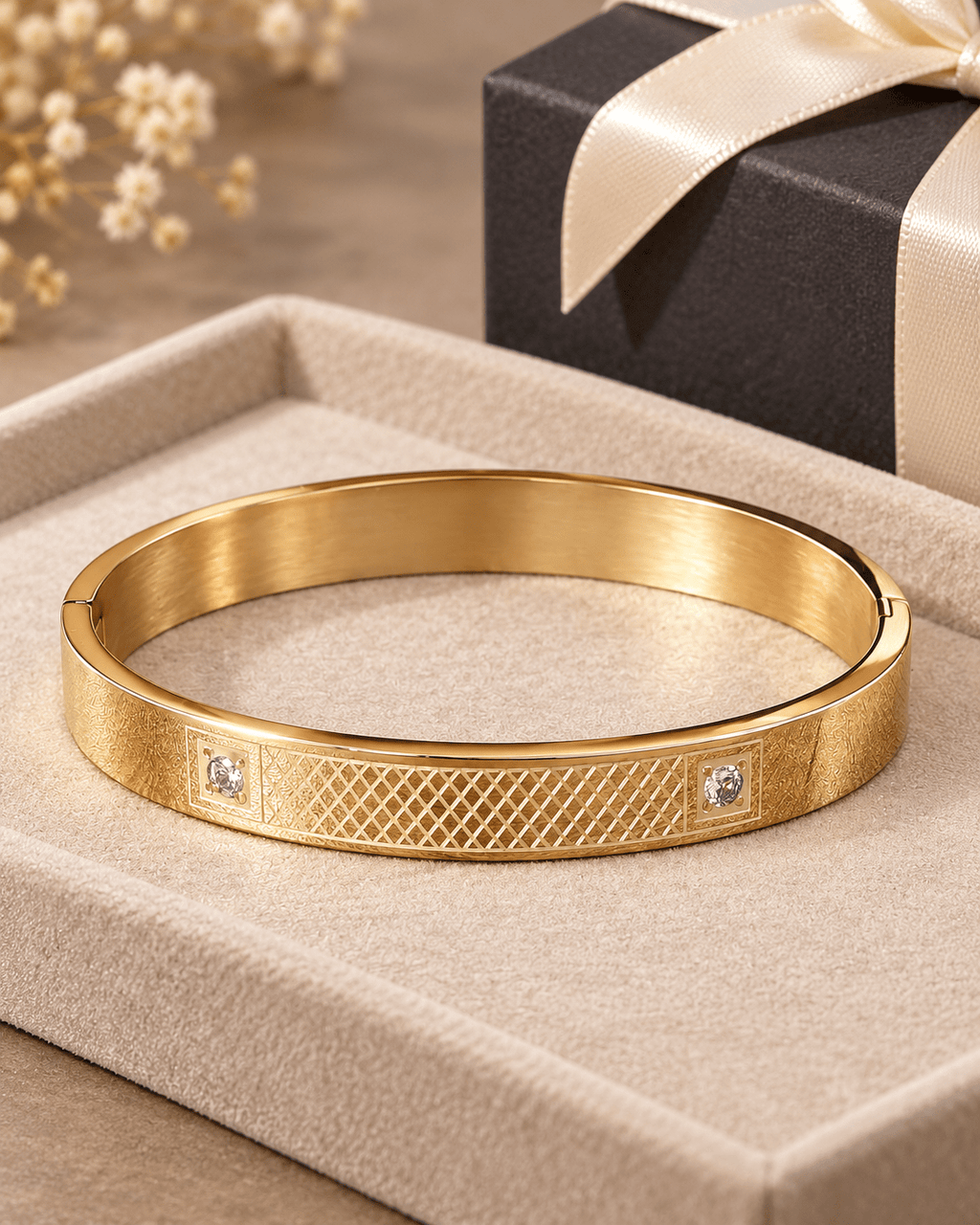 Stylish Polished Gold Lattice Bangle - Men's Jewellery - Jaipuri Crown